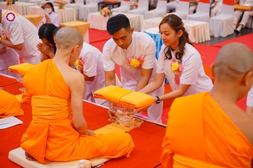 ภาพ No.173881:พิธีทอดกฐิน วัดภาวนาปีนัง ประเทศมาเลเซีย วันที่ 31 ตุลาคม พ.ศ. 2567