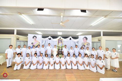 ภาพ No.267582:วันที่ 7 พฤศจิกายน พ.ศ. 2568 พสกนิกรอำเภอคลองหลวง รวมใจบำเพ็ญกุศลปัณรสมวาร (15 วัน) อุทิศถวายเป็นพระราชกุศลแด่ “สมเด็จพระพันปีหลวง” ณ วัดพระธรรมกาย