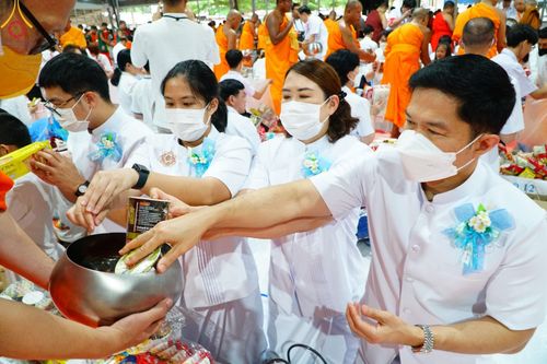 ภาพ No.140865:พิธีตักบาตรพระ 500 รูป ปีที่ 9 ณ ธุดงคสถานล้านนา อำเภอสันทราย จังหวัดเชียงใหม่ วันอาทิตย์ที่ 9 มิถุนายน พ.ศ. 2567