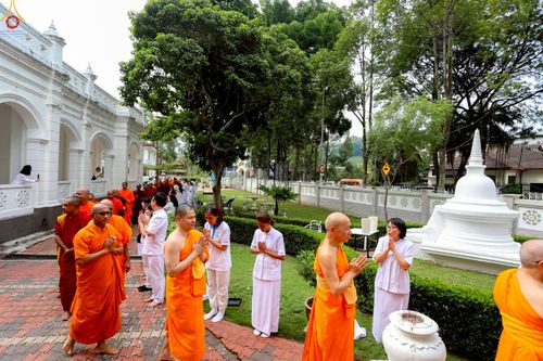 ภาพ No.245035:วันที่ 30-31 สิงหาคม พ.ศ. 2568 พิธีฉลองสมโภช พระบรมสารีริกธาตุ ณ วัดพระธรรมกายกัวลาลัมเปอร์ ประเทศมาเลเซีย เพื่ออัญเชิญไปประดิษฐาน ณ วัดพุทธมหาวิหาร ประเทศศรีลังกา