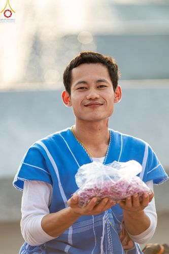 ภาพ No.120036:พิธีต้อนรับพระธรรมยาตรา ในโครงการธรรมยาตรา กตัญญูบูชา มหาปูชนียาจารย์ พระมงคลเทพมุนี(สด จนฺทสโร) พระผู้ปราบมาร อนุสรณ์สถาน 7 แห่ง ปีที่ 12 วันที่ 28 มกราคม พ.ศ. 2567 ณ วัดพระธรรมกาย จ.ปทุมธานี