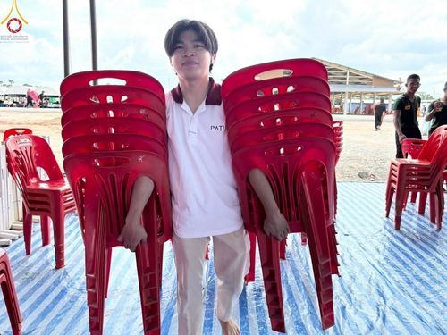 ภาพ No.211163:วันเสาร์ที่ 15 มีนาคม พ.ศ. 2568  การเตรียมงานของเจ้าหน้าที่ เพื่องานฉลองปทุมเจดีย์ ณ ศูนย์อบรมเยาวชนปัตตานี