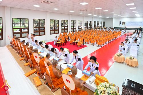 ภาพ No.262501:วันที่ 30 ตุลาคม พ.ศ. 2568 พสกนิกรอำเภอคลองหลวง จัดพิธีบำเพ็ญกุศลสัตตมวาร ถวายพระราชกุศลแด่สมเด็จพระพันปีหลวง ณ วัดพระธรรมกาย