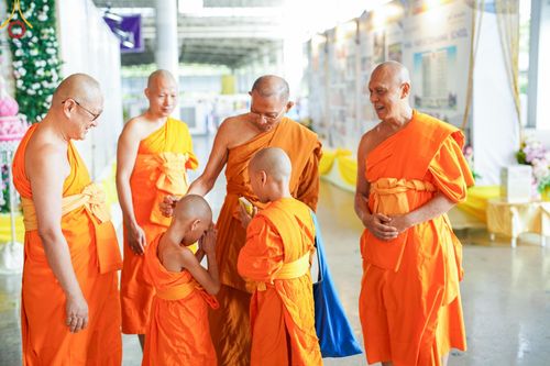 ภาพ No.146803:การต้อนรับพระสังฆาธิการ 2,000 กว่าวัดทั่วประเทศ และพิธีบูชาข้าวพระ เนื่องในวันสมาธิโลก วันอาทิตย์ที่ 4 สิงหาคม พ.ศ. 2567 ณ สภาธรรมกายสากล วัดพระธรรมกาย