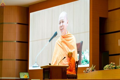 ภาพ No.242261:วันที่ ๒๙ - ๓๑ สิงหาคม พ.ศ. ๒๕๖๘ สัมมนารวมใจผู้นำบุญ บูชาธรรม ๘๑ ปี  หลวงพ่อธัมมชโย รุ่นที่ ๒ กฐินสามัคคีทั่วไทย ๓๐,๐๐๐ วัด โครงการอุปสมบทบูชาธรรมมหาปูชนียาจารย์  ๓,๐๐๐ รูป