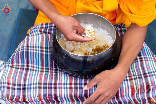 ภาพ No.130994:Photo Story ปฐมบรรพชาชาวพุทธมาร์มา Episode 4/5 วันที่ 13 กุมภาพันธ์พ.ศ. 2567 ณ วัดธัมจักร อรัญกุฏิ บังกลาเทศ