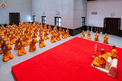 ภาพ No.84230:พิธีขอบรรพชา , พิธีขอสรณคมน์และศีล ,  พิธีรับบาตร , พิธีอุปสมบท ในโครงการบรรพชาอุปสมบทหมู่ธรรมทายาทรุ่นเข้าพรรษา และโครงการบรรพชาสามเณรโรงเรียนนานาชาติ รุ่นที่ 12 ณ โบสถ์พระไตรปิฎก วัดพระธรรมกาย วันที่ 22 กรกฎาคม พ.ศ. 2566