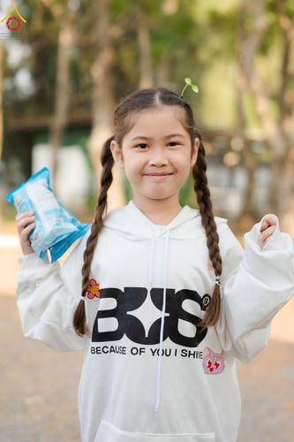 ภาพ No.193886:วัดพระธรรมกาย จัดงานวันเด็กแห่งชาติ ประจำปี พ.ศ.2568 ออกร้านอาหาร 200 ร้าน มอบของขวัญหลายหมื่นชิ้น วันที่ 12 มกราคม พ.ศ. 2568 วัดพระธรรมกาย อ.คลองหลวง จ.ปทุมธานี