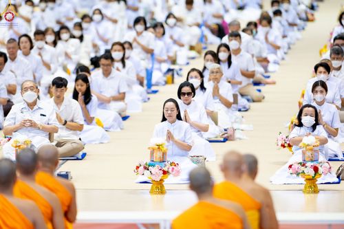 ภาพ No.85791:พิธีถวายคิลานเภสัชและอุปกรณ์การแพทย์ บูชาธรรมเนื่องในวันธรรมชัย วันที่ 19 สิงหาคม พ.ศ. 2566 ณ ห้องแก้วสารพัดนึก วัดพระธรรมกาย