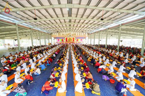 ภาพ No.75949:พิธีบรรพชาสามเณร ณ วัดปันชารี สันติปูร์ อรัญกฏิ เมืองคาร์กาชารี ประเทศบังกลาเทศ วันที่ 10 กุมภาพันธ์ พ.ศ. 2566