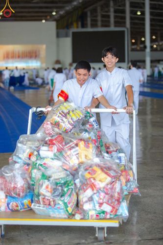 ภาพ No.150603:V.44 เพื่อพ่อ ภาพเตรียมงาน ปฎิบัติงาน ของเจ้าหน้าที่ อาสาสมัคร ทุกสถานะ เพื่อความสำเร็จ ในงานวันธรรมชัย วันอังคารที่ 27 สิงหาคม พ.ศ. 2567