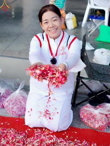 ภาพ No.208103:V.55 สารพัดV สารพัดดี ที่วัดพระธรรมกาย ในโครงการธรรมยาตรา กตัญญูบูชา มหาปูชนียาจารย์ พระมงคลเทพมุนี (สด จนฺทสโร) พระผู้ปราบมาร อนุสรณ์สถาน 7 แห่ง ปีที่ 13 ระหว่างวันที่ 2-31 มกราคม พ.ศ. 2568