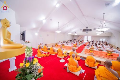 ภาพ No.175033:พิธีทอดกฐิน วัดพระธรรมกายซิลิคอนวัลเลย์ มลรัฐแคลิฟอร์เนีย ประเทศสหรัฐอเมริกา บูชาธรรม 80 ปี หลวงพ่อธัมมชโย โดยคณะศิษยานุศิษย์วัดพระธรรมกาย วันที่ 27 ตุลาคม พ.ศ. 2567