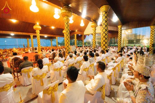 ภาพ No.210688:วันพฤหัสบดีที่ 13 มีนาคม พ.ศ. 2568  สมโภชพระประธานอุโบสถวัดป่าอุบลแก้ว จังหวัดอุบลราชธานี