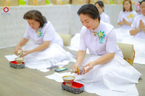 ภาพ No.197578:พิธีถวายสังฆทานคณะสงฆ์ 2 นิกายเชื่อมสัมพันธ์ไทย-เกาหลี วันอาทิตย์ที่ 5 มกราคม พ.ศ. 2568 ณ อาคารชมรมภาวนารักษ์ วัดพระธรรมกาย อำเภอคลองหลวง จังหวัดปทุมธานี