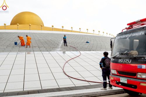 ภาพ No.218804:วันศุกร์ที่ 18 เมษายน พ.ศ. 2568 การเตรียมงานในลานธรรม , พระมหาธรรมกายเจดีย์ เพื่องานวันคุ้มครองโลก 22 เมษายน พ.ศ. 2568