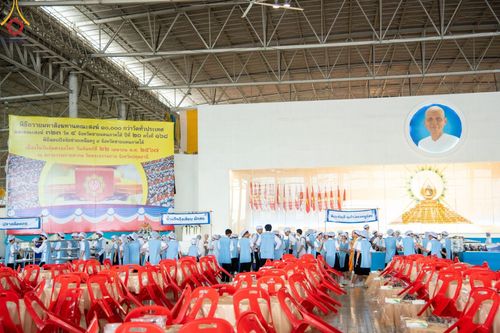 ภาพ No.58840:V.40 ภัตตาหารพระหมื่นวัด เราจัดให้ การปฏิบัติงานของเจ้าหน้าที่และอาสาสมัคร เพื่อรับบุญในการถวายภัตตาหาร แด่คณะสงฆ์ 10,000 กว่าวัดทั่วประเทศ ที่มาร่วมงานวันคุ้มครองโลก จันทร์ที่ 22 เมษายน พ.ศ. 2567 ณ วัดพระธรรมกาย