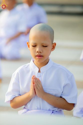 ภาพ No.214972:วันเสาร์ที่ 5 เมษายน พ.ศ. 2568 พิธีเวียนประทักษิณรอบพระมหาธรรมกายเจดีย์  พิธีวันทาเจดีย์ พิธีขอขมาและมอบผ้าไตร ในโครงการบรรพชาสามเณรฟื้นฟูพระพุทธศาสนาทั่วไทย , โครงการหน่อแก้วเปรียญธรรม รุ่นที่ 13 ,  โครงการสามเณรยุวธรรมทายาท รุ่นที่ 33 , โครงการสามเณรมั