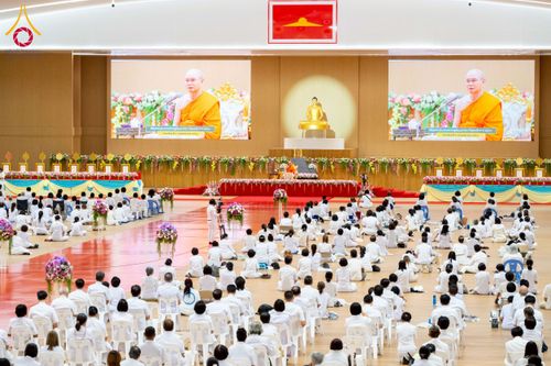 ภาพ No.232534:วันอาทิตย์ที่ 6 กรกฏาคม พ.ศ. 2568 พิธีมุทิตาสักการะพระครูสัญญาบัตร ปีพุทธศักราช 2568 ณ ห้องแก้วสารพัดนึก2 สภาธรรมกายสากล วัดพระธรรมกาย