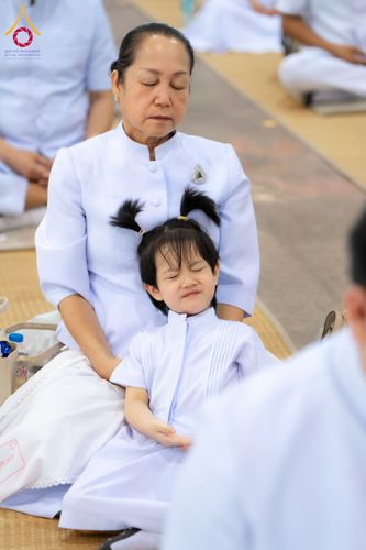 ภาพ No.126645:พิธีบูชาข้าวพระ ในวันอาทิตย์ต้นเดือนที่ 3 มีนาคม พ.ศ. 2567 ณ วัดพระธรรมกาย จ.ปทุมธานี