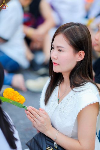 ภาพ No.85919:ตักบาตรพระนานาชาติ 10,000 รูป ใจกลางนครหาดใหญ่ จ.สงขลา วันอาทิตย์ที่ 20 สิงหาคม พ.ศ. 2566