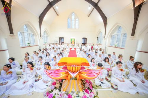 ภาพ No.175348:พิธีทอดกฐิน วัดพระธรรมกายแมนเชสเตอร์ เอดจลีย์ สต็อคพอร์ต ประเทศอังกฤษ ในโครงการกฐินสามัคคีทั่วไทย 30,000 วัด บูชาธรรม 80 ปี หลวงพ่อธัมมชโย โดยคณะศิษยานุศิษย์วัดพระธรรมกาย วันที่ 10 พฤศจิกายน พ.ศ. 2567