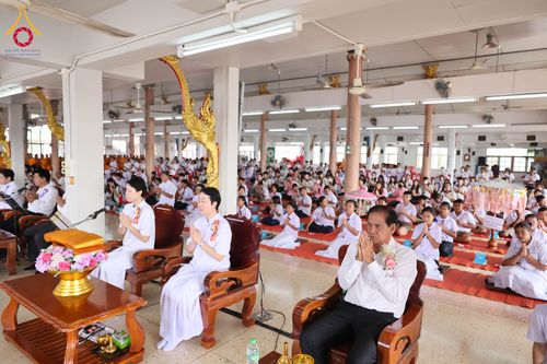 ภาพ No.300360:วันที่ 22 มกราคม พ.ศ. 2569 พิธีทอดผ้าป่าทำนุบำรุงศาสนสถาน ณ วัดรางกำหยาด ต.บางภาษี อ.บางเลน จ.นครปฐม ในโครงการธรรมยาตรา กตัญญูบูชา มหาปูชนียาจารย์ พระมงคลเทพมุนี(สด จนฺทสโร) พระผู้ปราบมาร อนุสรณ์สถาน 7 แห่ง ปีที่ 14