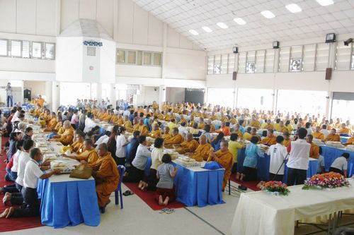 ภาพ No.3086:พิธีถวายสังฆทานแด่คณะสงฆ์ 266 วัด ใน 4 จังหวัดภาคใต้ ครั้งที่ 13