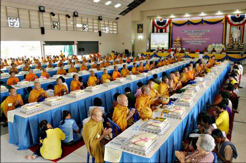 ภาพ No.3088:พิธีถวายสังฆทานแด่คณะสงฆ์ 266 วัด ใน 4 จังหวัดภาคใต้ ครั้งที่ 13