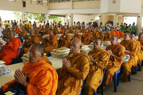 ภาพ No.3089:พิธีถวายสังฆทานแด่คณะสงฆ์ 266 วัด ใน 4 จังหวัดภาคใต้ ครั้งที่ 13