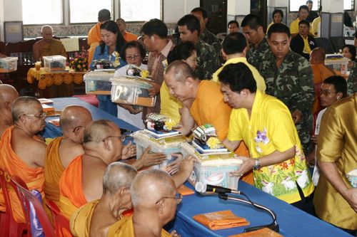 ภาพ No.3117:พิธีถวายสังฆทานแด่คณะสงฆ์ 266 วัด ใน 4 จังหวัดภาคใต้ ครั้งที่ 17