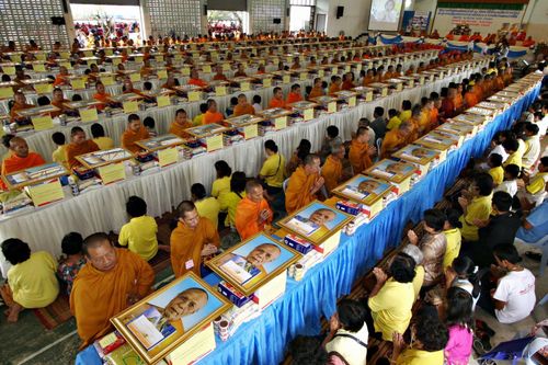 ภาพ No.3128:พิธีถวายสังฆทานแด่คณะสงฆ์ 266 วัด ใน 4 จังหวัดภาคใต้ ครั้งที่ 19