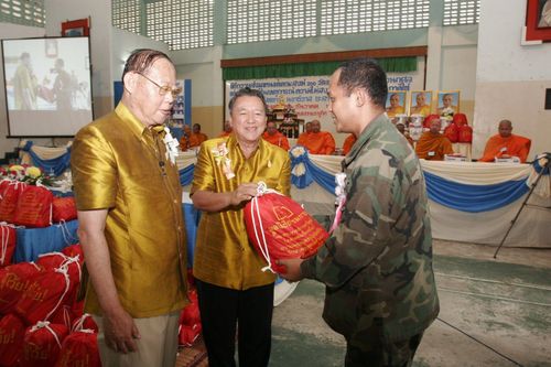 ภาพ No.3136:พิธีถวายสังฆทานแด่คณะสงฆ์ 266 วัด ใน 4 จังหวัดภาคใต้ ครั้งที่ 19