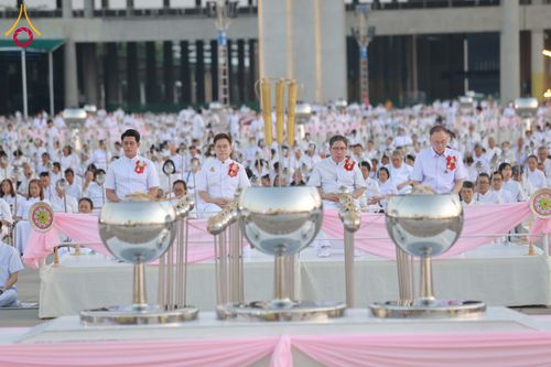ภาพ No.312120:วันอังคารที่ 3 มีนาคม พ.ศ.2569 พิธีเวียนประทักษิณและจุดมาฆประทีป ณ ลานธรรมพระมหาธรรมกายเจดีย์ วัดพระธรรมกาย