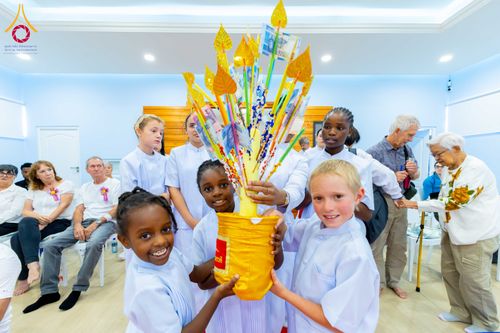 ภาพ No.313297:วันอาทิตย์ที่ 8 มีนาคม พ.ศ. 2569 พิธีสมโภชรูปเหมือนพระมงคลเทพมุนี (สด จนฺทสโร) และพิธีทอดผ้าป่าสามัคคีเพื่อสร้างวิหารพระมงคลเทพมุนี ณ วัดพุทธเคปทาวน์ ประเทศแอฟริกาใต้