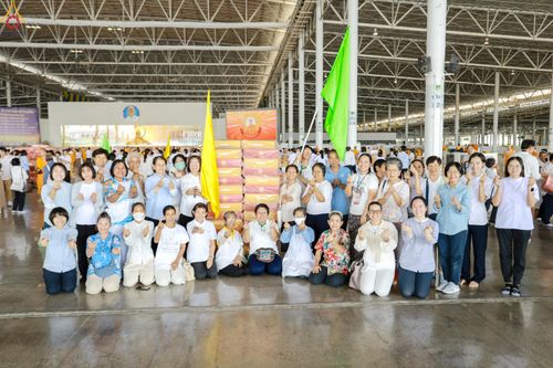 ภาพ No.322197:วันที่ 14 เมษายน พ.ศ.2569 การเตรียมกล่องไทยธรรม วันสุดท้าย เพื่องานถวายมหาสังฆทาน 40,000 กว่าวัดทั่วประเทศ วันคุ้มครองโลก 22 เมษายน พ.ศ.2569 วัดพระธรรมกาย