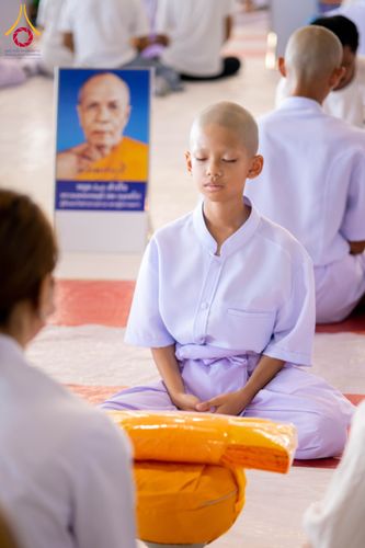 ภาพ No.319454:วันเสาร์ที่ 4 เมษายน พ.ศ.2569 พิธีขอขมา มอบผ้าไตร และถวายบาตรแด่นาคธรรมทายาท ในโครงการบรรพชาสามเณรฟื้นฟูพระพุทธศาสนาทั่วไทย โครงการหน่อแก้วเปรียญธรรม รุ่นที่ 14 โครงการสามเณรยุวธรรมทายาท รุ่นที่ 34 โครงการสามเณรมัชฌิมธรรมทายาท รุ่นที่ 30 ณ สภาธรรมกายสากล