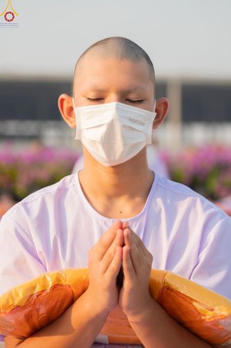 ภาพ No.79761:พิธีเวียนประทักษิณ ณ พระมหาธรรมกายเจดีย์ และพิธีวันทาเจดีย์ ในโครงการบรรพชาสามเณรฟื้นฟูพระพุทธศาสนาทั่วไทย วันเสาร์ที่ 8 เมษายน พ.ศ.2566