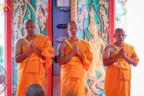 ภาพ No.341704:วันเสาร์ที่ 25 กรกฎาคม พ.ศ.2569  พิธีอุปสมบทหมู่พระธรรมทายาท รุ่นเข้าพรรษา ประจำปี 2569 จำนวน 20 รูป จัดโดย ธุดงคสถานพิษณุโลก  ณ พัทธสีมา วัดเกาะแก้วประชานุรักษ์ ต.ชัยนาม อ.วังทอง จ.พิษณุโลก