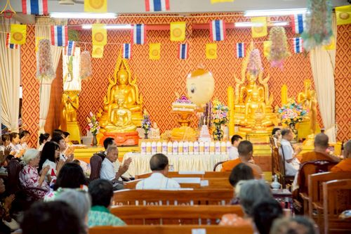 ภาพ No.258875:วันที่ 19 ตุลาคม พ.ศ. 2568 พิธีทอดกฐินสามัคคีทั่วไทย 30,000 วัด โดยคณะศิษยานุศิษย์ บูชาธรรม 81 ปี หลวงพ่อธัมมชโย ณ วัดเมตารางค์ อ.สามโคก จ.ปทุมธานี