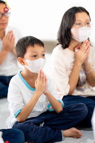 ภาพ No.61974:ตักบาตรฉลองสามเณรใหม่ มัชฌิมธรรมทายาท ณ วิหารคด คอร์ 9 วัดพระธรรมกาย วันที่ 15 เมษายน พ.ศ. 2567