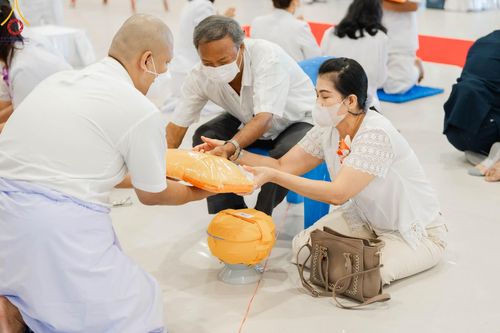 ภาพ No.102141:พิธีบรรพชาธรรมทายาท ในโครงการอุปสมบทหมู่ รุ่นบูชาธรรมมหาปูชนียาจารย์ ณ วัดเขาตะแบก อ.ศรีราชา จ.ชลบุรี วันเสาร์ที่ 9 ธันวาคม พ.ศ. 2566