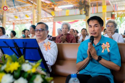 ภาพ No.177521:พิธีทอดกฐิน ณ วัดอำภาผล ต.บ้านใหม่ อ.ครบุรี จ.นครราชสีมา ในโครงการทอดกฐินสามัคคีทั่วไทย 30,000 วัด บูชาธรรม 80 ปี หลวงพ่อธัมมชโย โดยคณะศิษยานุศิษย์วัดพระธรรมกาย วันที่ 5 พฤศจิกายน พ.ศ. 2567