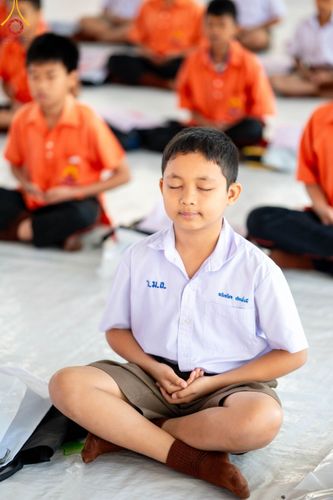 ภาพ No.103755:วันรวมพลังเด็กดี V-Star ผู้นำฟื้นฟูศีลธรรมโลก "รักษ์บวร รักษ์ศีล ๕ จังหวัดปทุมธานี" ปีที่ 5 ปีการศึกษา 2566 ณ วัดสายสุวพรรณ จ.ปทุมธานี วันศุกร์ที่ 22 ธันวาคม พ.ศ. 2566