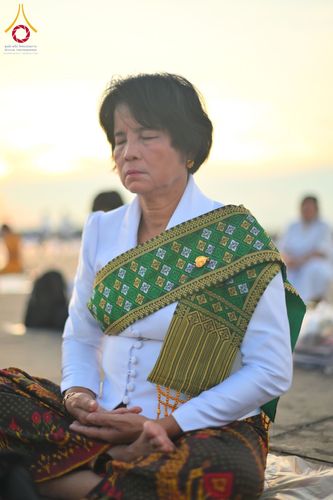 ภาพ No.162241:พิธีจุดประทีปโคมลาน ถวายเป็นพุทธบูชา สร้างความสว่างไสวให้กับแผ่นดินด้วยแสงธรรม วันพฤหัสบดีที่ 17 ตุลาคม พ.ศ. 2567 ณ พุทธอุทยานนานาชาติ จังหวัดหนองคาย