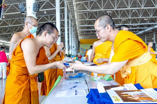 ภาพ No.238254:วันอาทิตย์ที่ 3 สิงหาคม พ.ศ. 2568 ภาพเจ้าหน้าที่ทุกสถานะ ปฏิบัติหน้าที่ ในงานวันสมาธิโลก วัดพระธรรมกาย