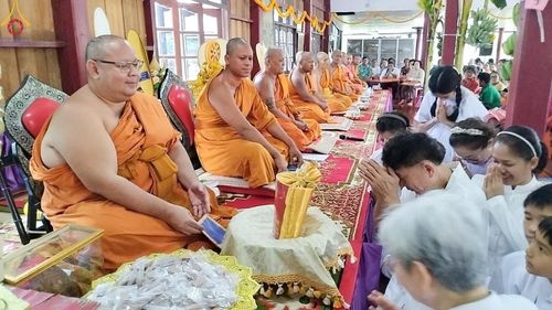 ภาพ No.164232:พิธีทอดกฐิน ณ วัดโคกสว่างสามัคคี อ.เมืองเพชรบูรณ์ จ.เพชรบูรณ์ ในโครงการกฐินสามัคคีทั่วไทย 30,000 วัด บูชาธรรม 80 ปี หลวงพ่อธัมมชโย โดย คณะศิษยานุศิษย์วัดพระธรรมกาย วันที่ 20 ตุลาคม พ.ศ. 2567