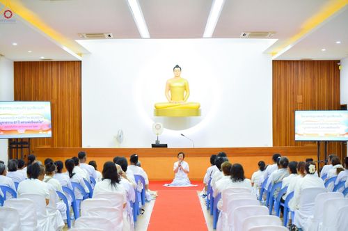 ภาพ No.250029:วันที่ 26-28 กันยายน พ.ศ. 2568 โครงการอบรมอุบาสกแก้ว อุบาสิกาแก้ว รุ่นที่ 3 ตัวแทนทอดกฐินสามัคคีทั่วไทย 30,000 วัด ณ ศูนย์ปฏิบัติธรรมจันทบุรี จ.จันทบุรี