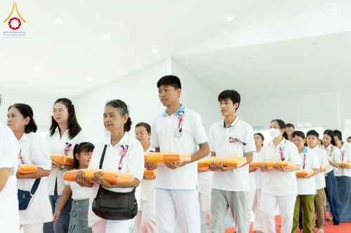 ภาพ No.238520:วันอาทิตย์ที่ 17 สิงหาคม พ.ศ. 2568 พิธีทอดผ้าป่าบำรุงศูนย์อบรมเยาวชนนครปฐม ครบรอบ 14 ปี และพิธีปลูกต้นไม้รอบสระเศรษฐี ณ ศูนย์อบรมเยาวชนนครปฐม