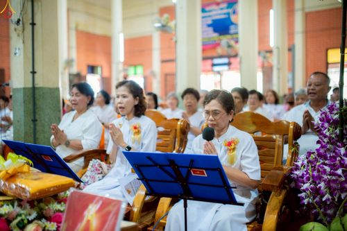 ภาพ No.252077:วันที่ 11 ตุลาคม พ.ศ. 2568 พิธีทอดกฐินสามัคคีทั่วไทย 30,000 วัด โดยคณะศิษยานุศิษย์ บูชาธรรม 81 ปี หลวงพ่อธัมมชโย ณ วัดลาดบัวหลวง จ.พระนครศรีอยุธยา